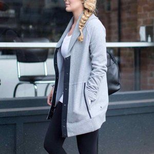 Lululemon Womens 2 Gray Snap Front Yin To My Yang Cardi Jacket